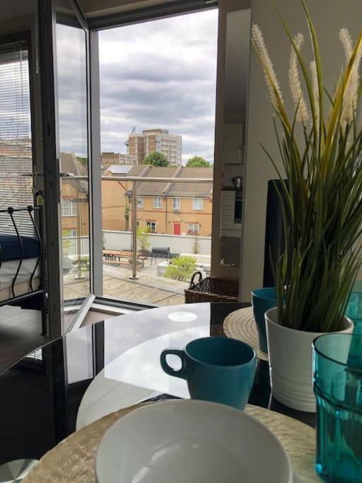Studio Apartment Opposite Shoreditch Park London Exterior photo